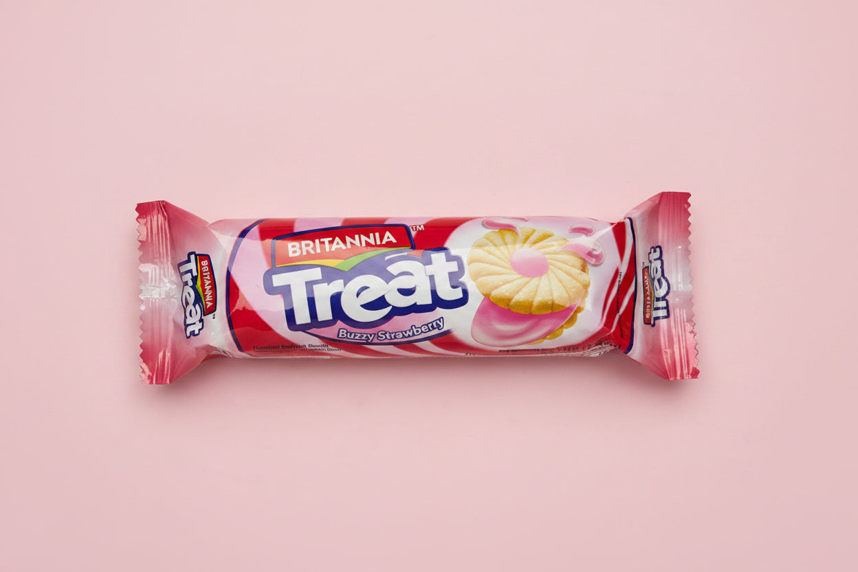 Britannia Strawberry Cream Treat Biscuit 100g